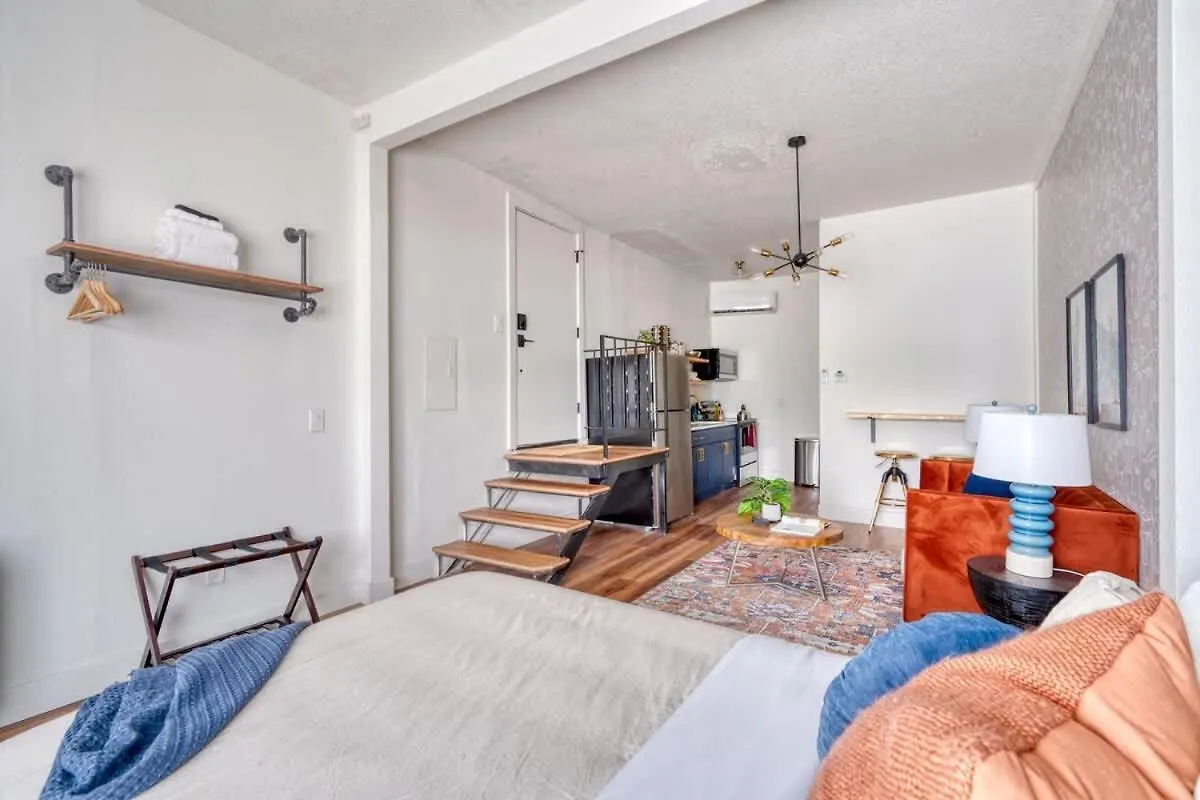Stay Portland - Bright Brooklyn Studio